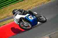 Vintage-motorcycle-club;eventdigitalimages;mallory-park;mallory-park-trackday-photographs;no-limits-trackdays;peter-wileman-photography;trackday-digital-images;trackday-photos;vmcc-festival-1000-bikes-photographs